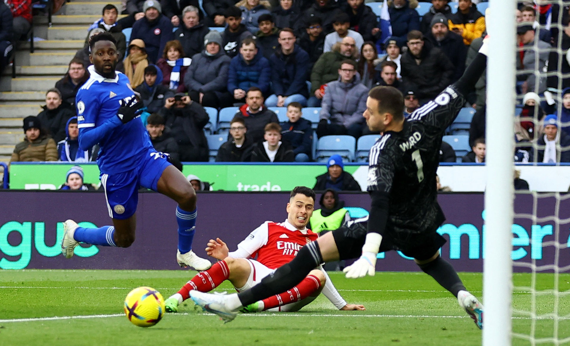 强球队的中 强球队的中